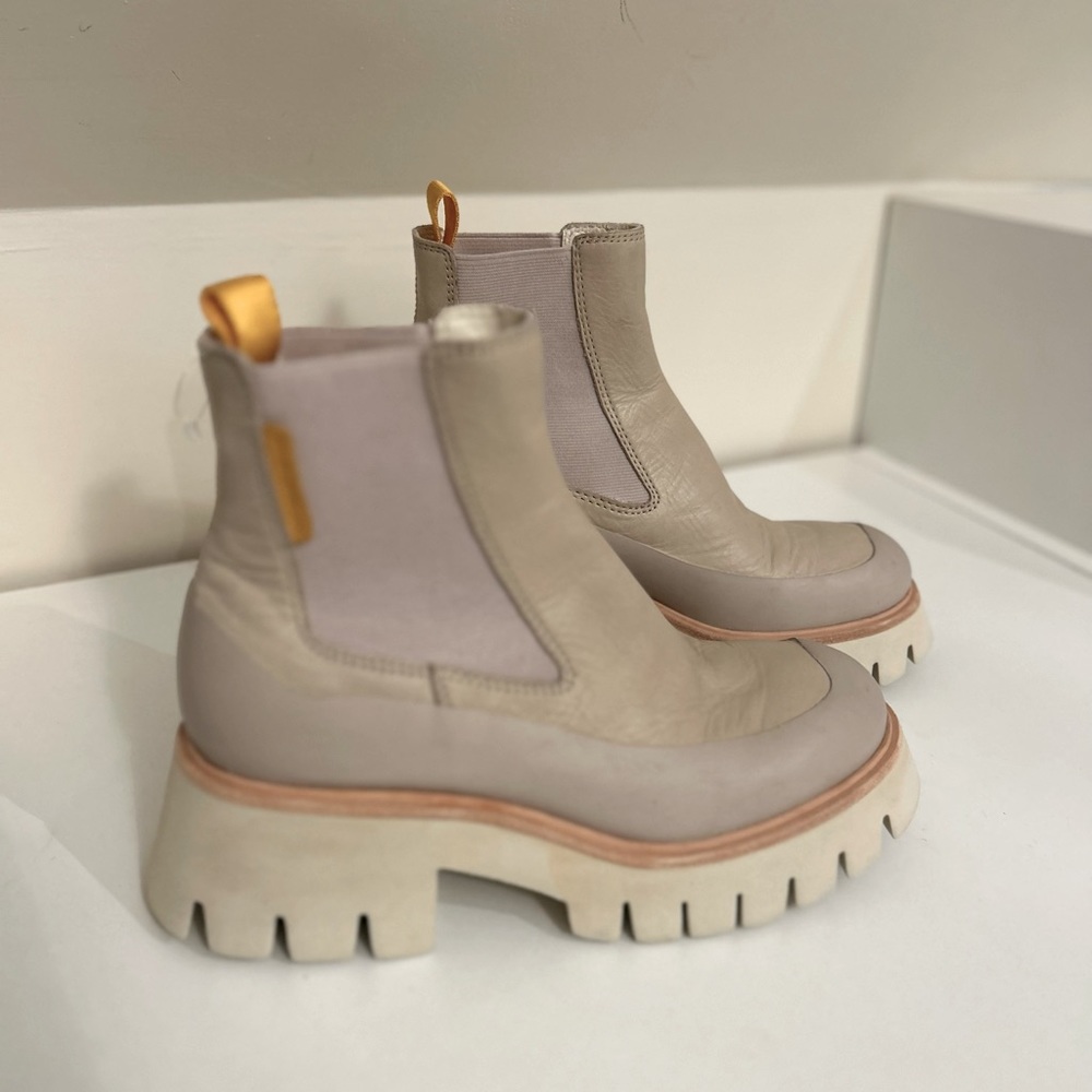 Oncept boots size 7